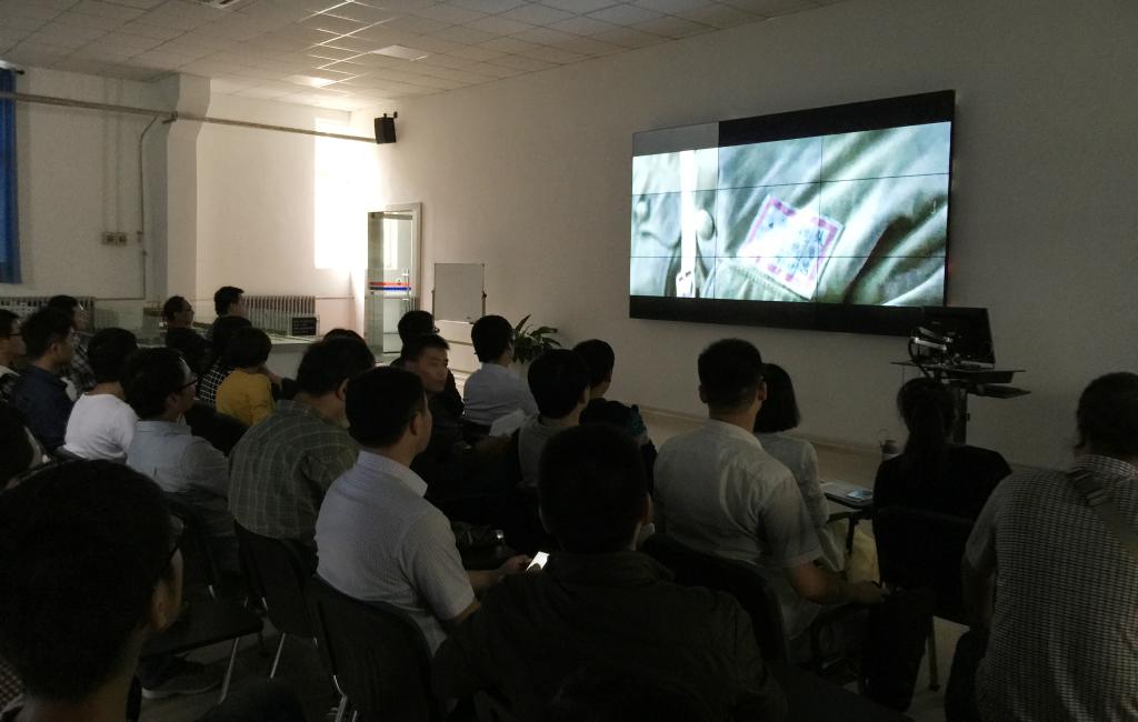 土木学院党总支集体观看《百团大战》