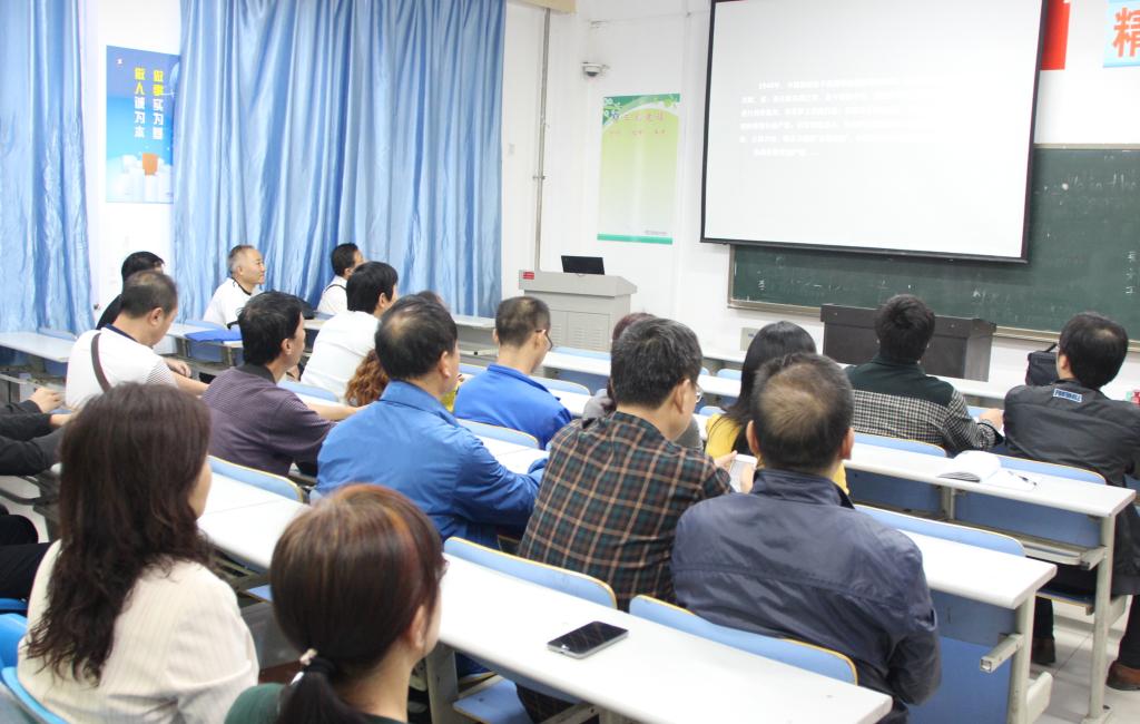 教务党总支教务党支部集体观看《百团大战》