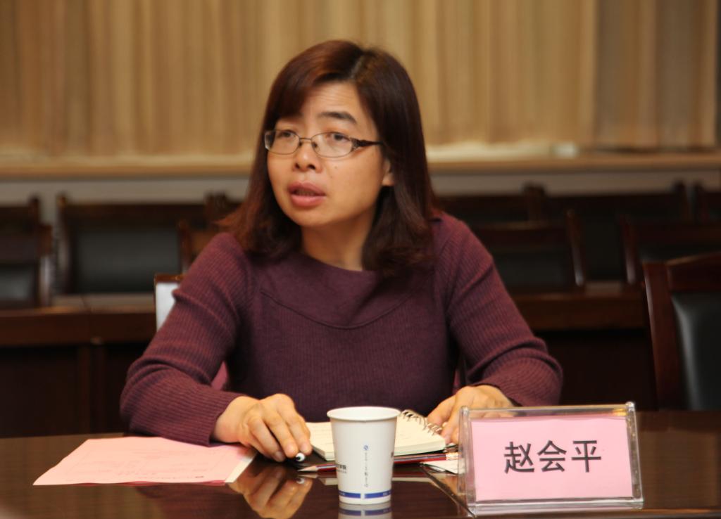 赵会平经理介绍集团情况