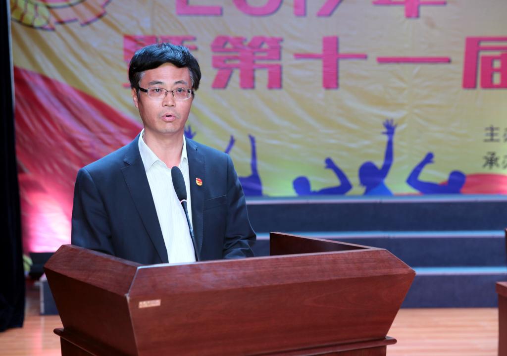 学工部部长王超联宣读表彰决定