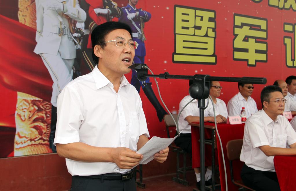 党委副书记王天哲主持仪式