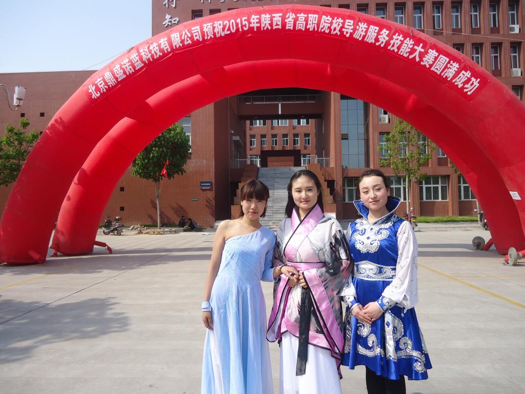 中文组选手中昝娇右侯茜茜