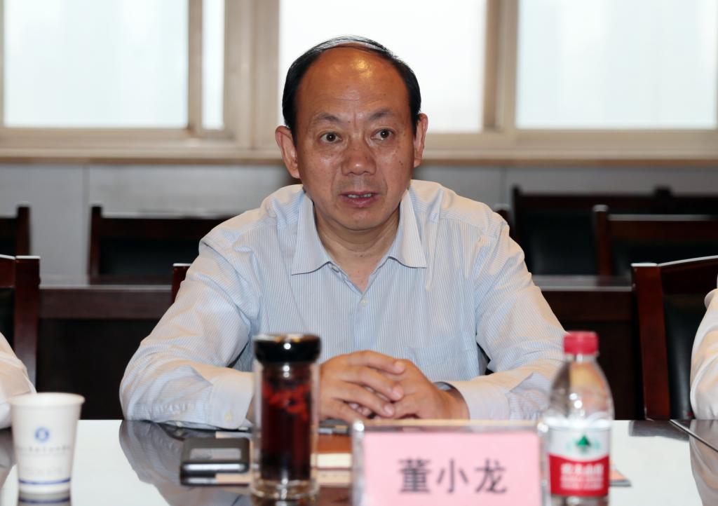 省委高教工委书记董小龙讲话