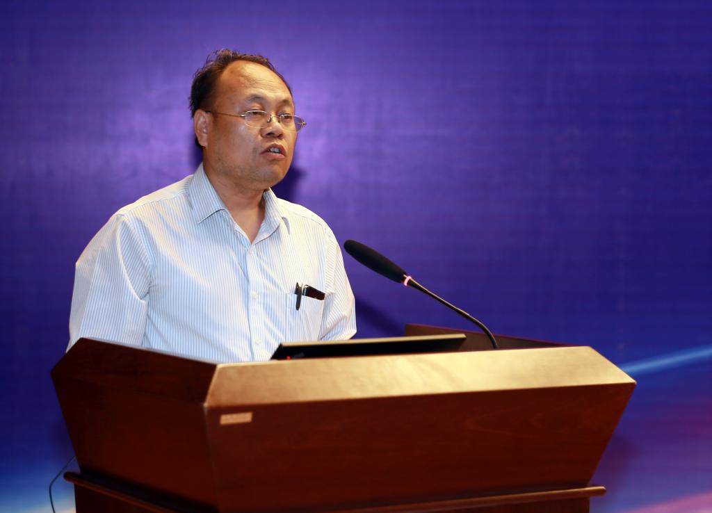 数控学院院长刘清发言