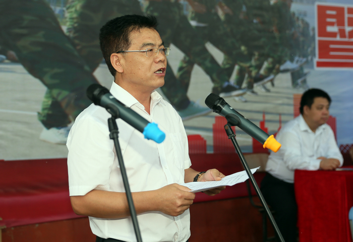 党委副书记、副院长刘永亮主持仪式