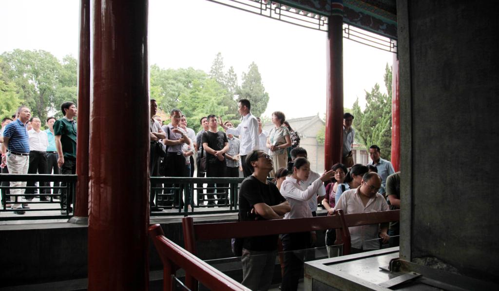 参观石台孝经碑