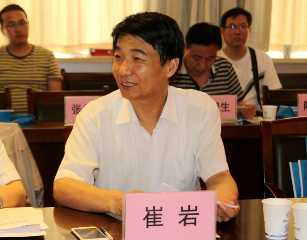 省职教学会会长、陕西工院党委书记崔岩讲话