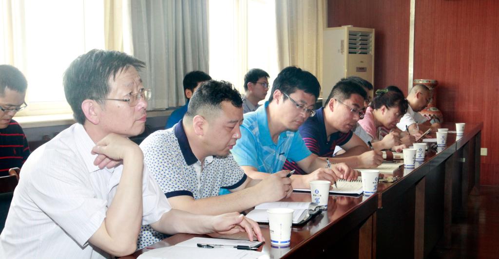 省内10所高职院校相关负责人参加会议