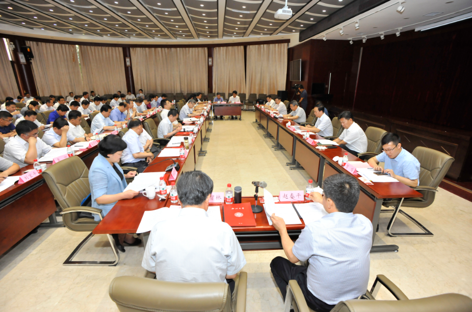 教育部党组书记、部长陈宝生来陕调研座谈会