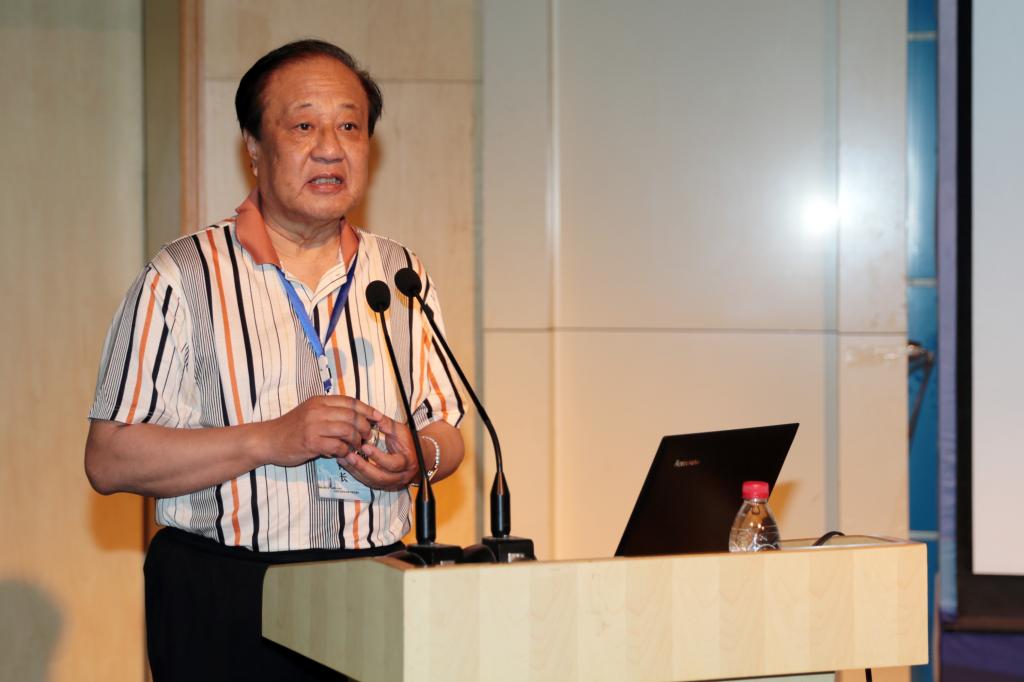 全国高等院校计算机基础教育研究会常务副会长、教育部高职高专电子信息专业教学指导委员会主任高林