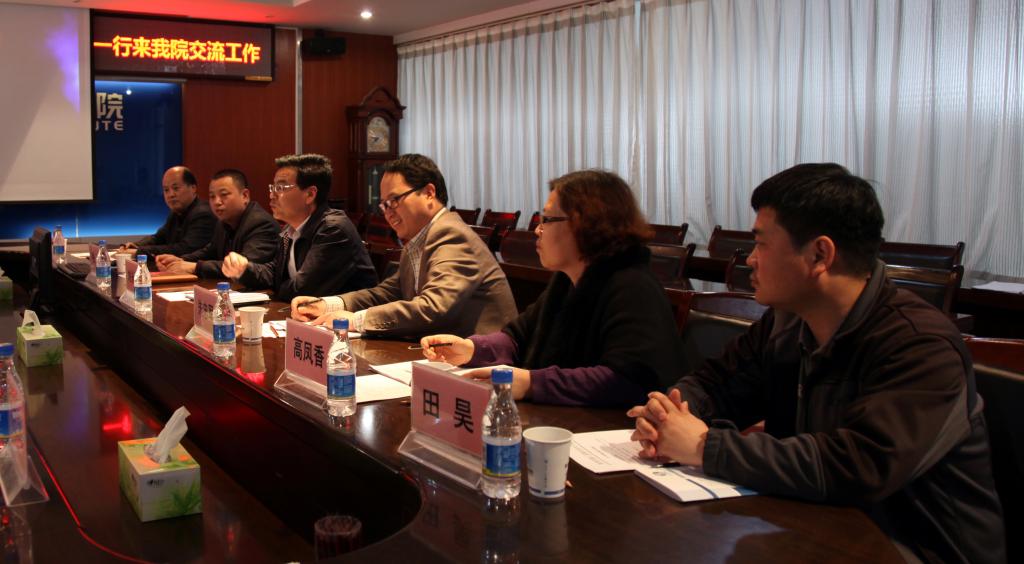 我院党政办、组织部、宣教部、学生处、思政部负责同志参加了座谈