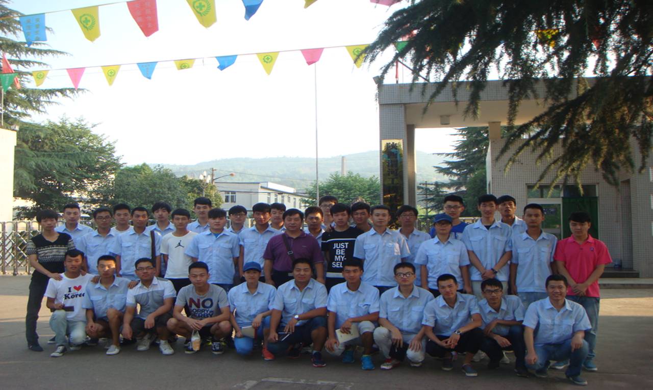 在渭河工模具有限公司实习