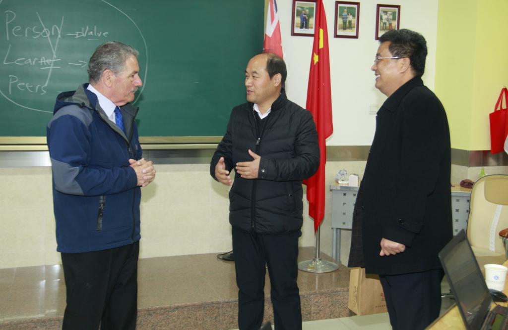 副院长梅创社看望培训专家及学员